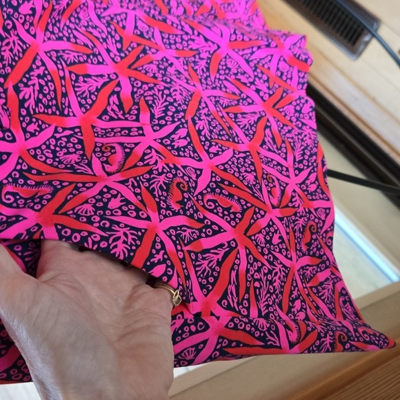 Lilly Pulitzer Callaway Knit Passion Fruit Pink Star Chasing Summer Sz 12 Shorts - Picture 4 of 14